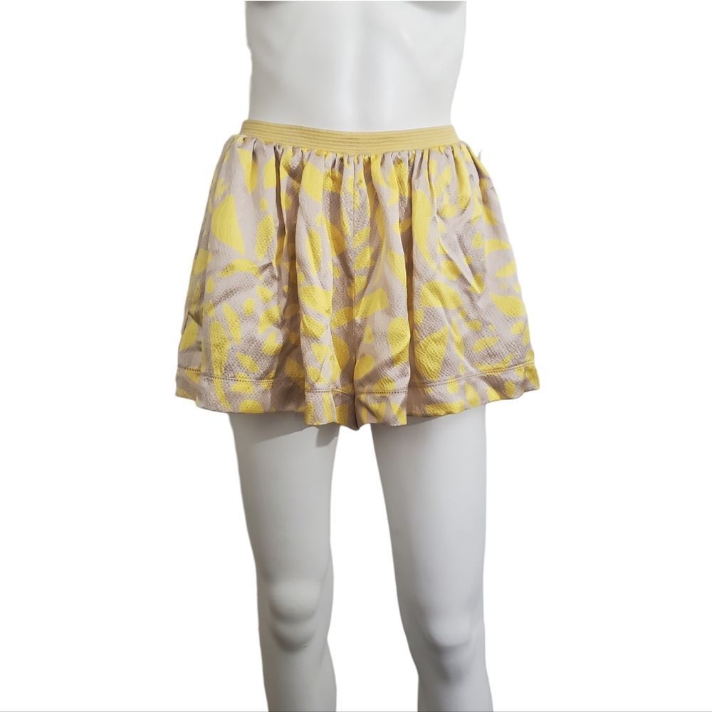 Missoni Silk Yellow High-Rise Wide-Leg Shorts - Picture 2 of 9